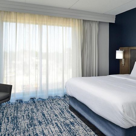 Courtyard By Marriott Wilmington Downtown/Historic District Hotel Bagian luar foto