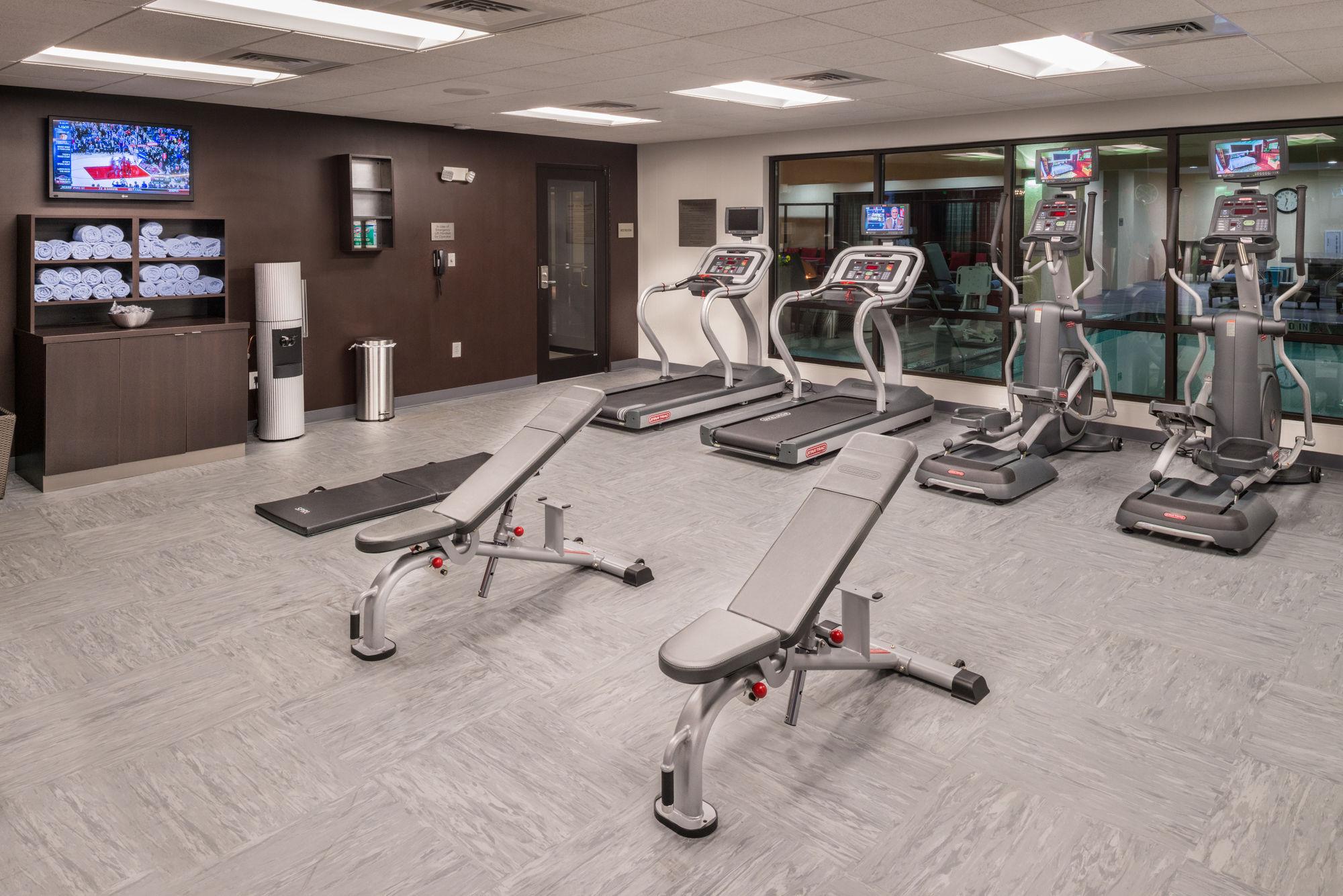 Courtyard By Marriott Wilmington Downtown/Historic District Hotel Bagian luar foto