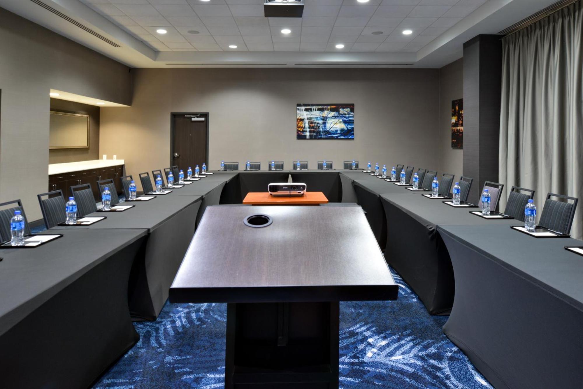 Courtyard By Marriott Wilmington Downtown/Historic District Hotel Bagian luar foto