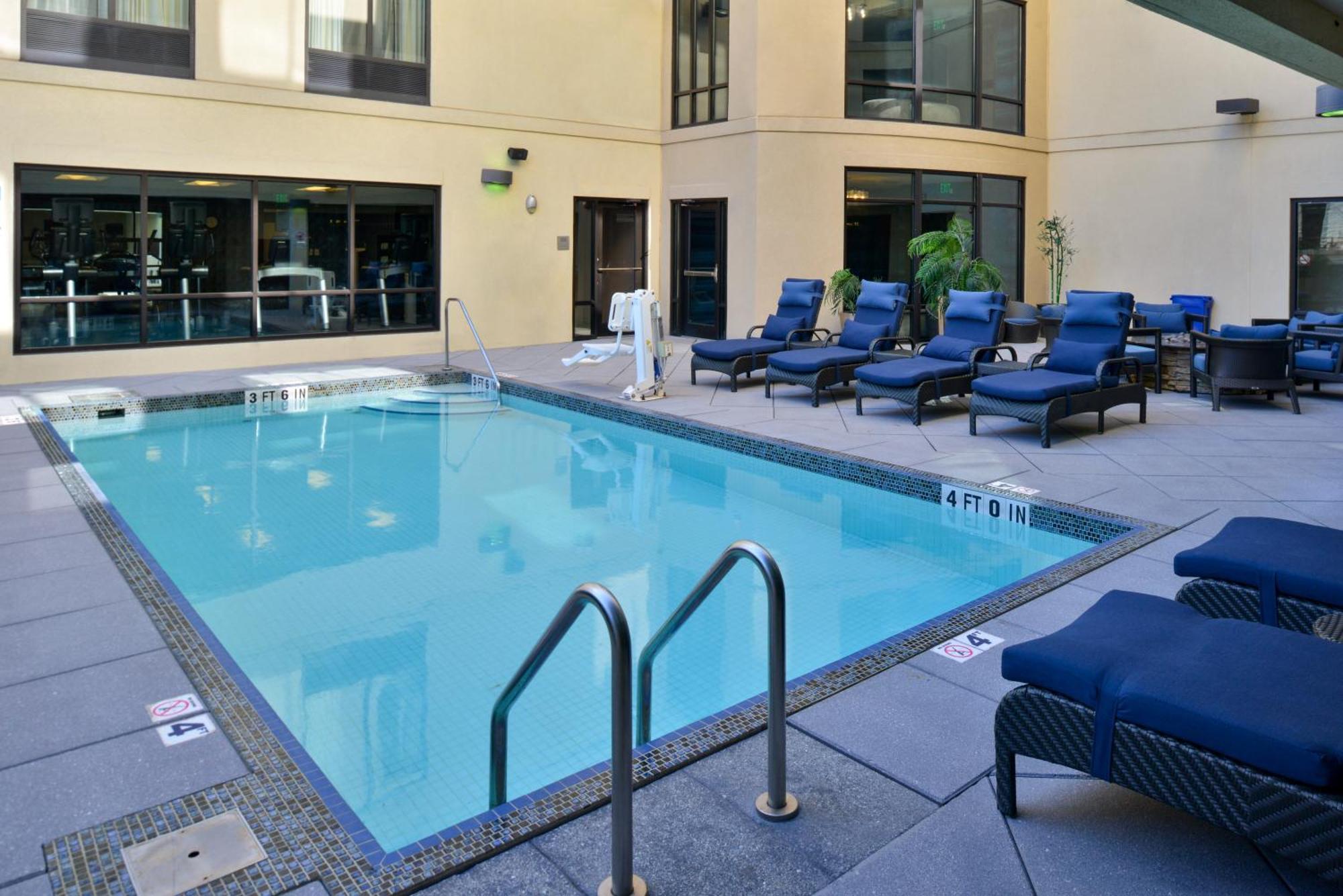 Courtyard By Marriott Wilmington Downtown/Historic District Hotel Bagian luar foto