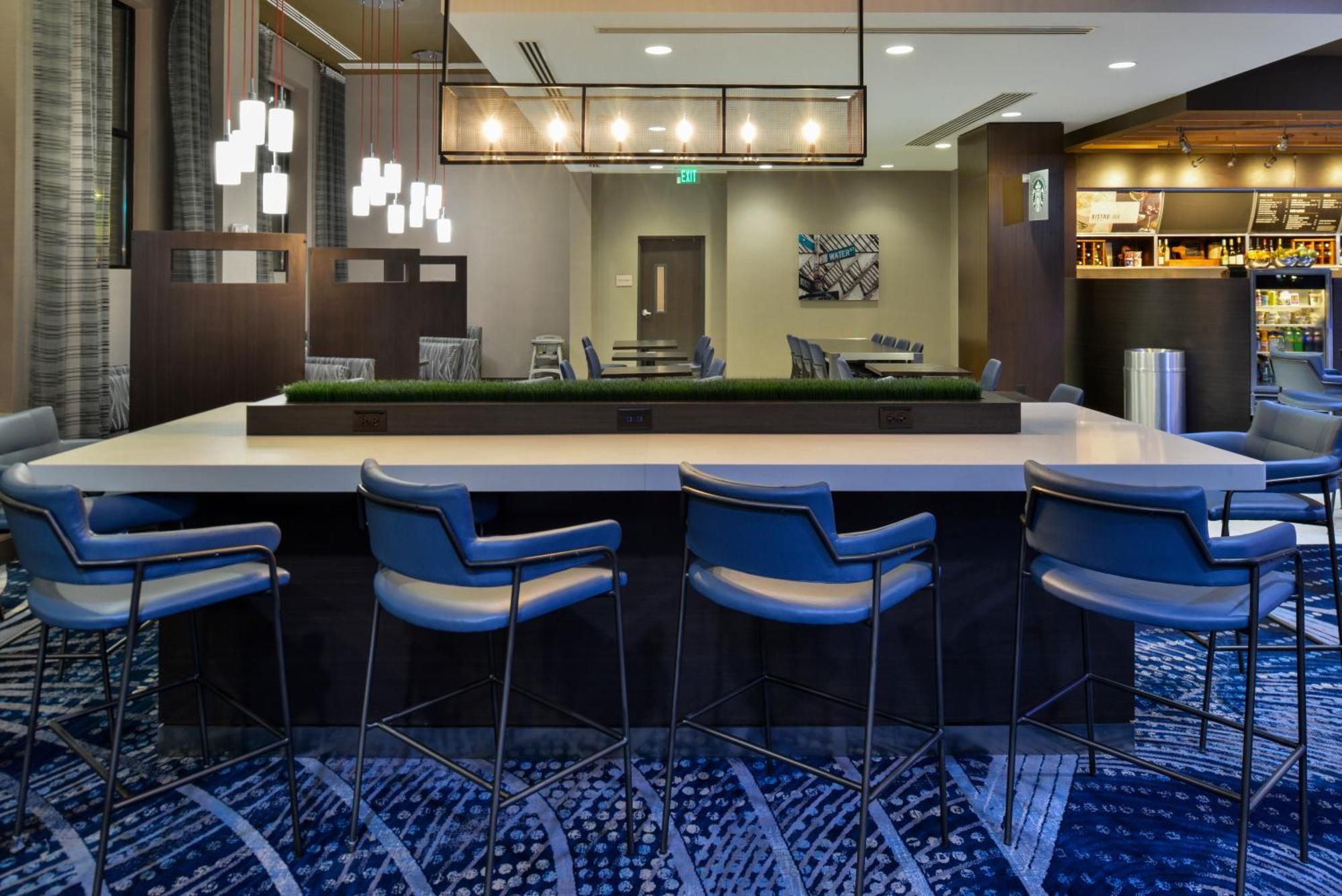 Courtyard By Marriott Wilmington Downtown/Historic District Hotel Bagian luar foto