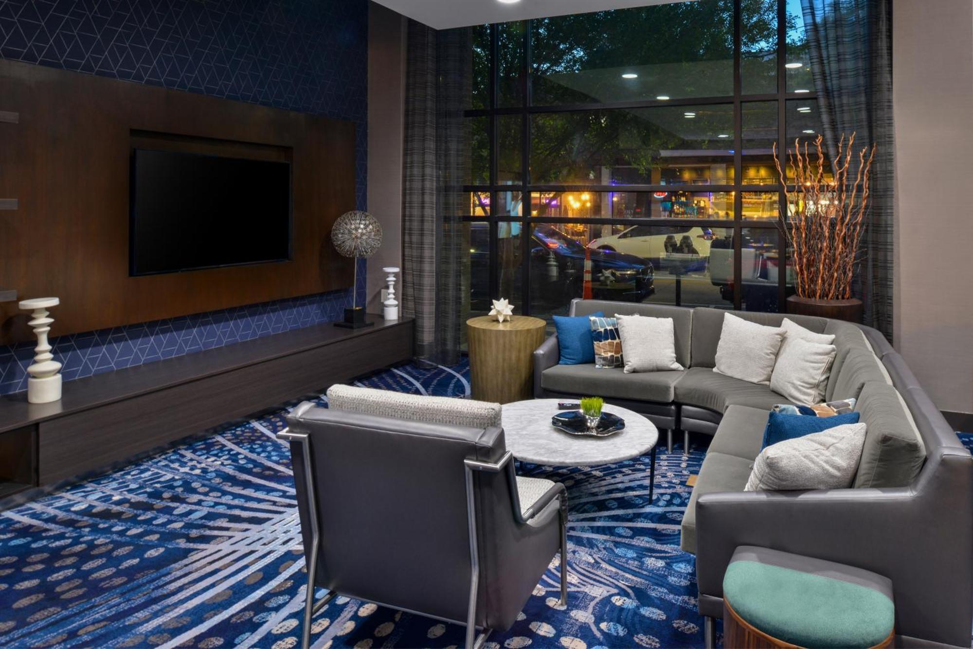 Courtyard By Marriott Wilmington Downtown/Historic District Hotel Bagian luar foto